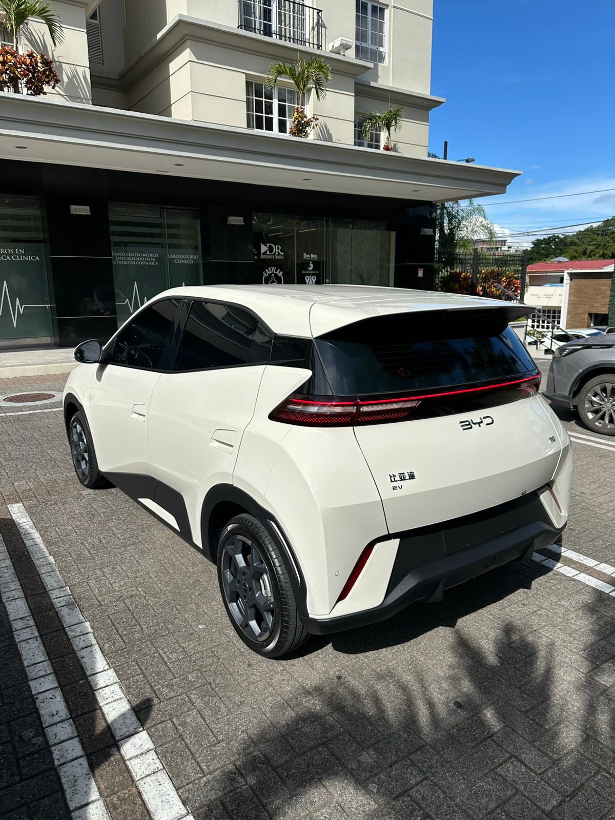 BYD Tang EV thumbnail 5